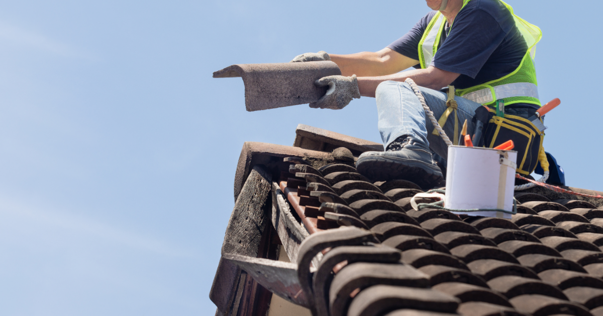 dallas roof repair vs replacement